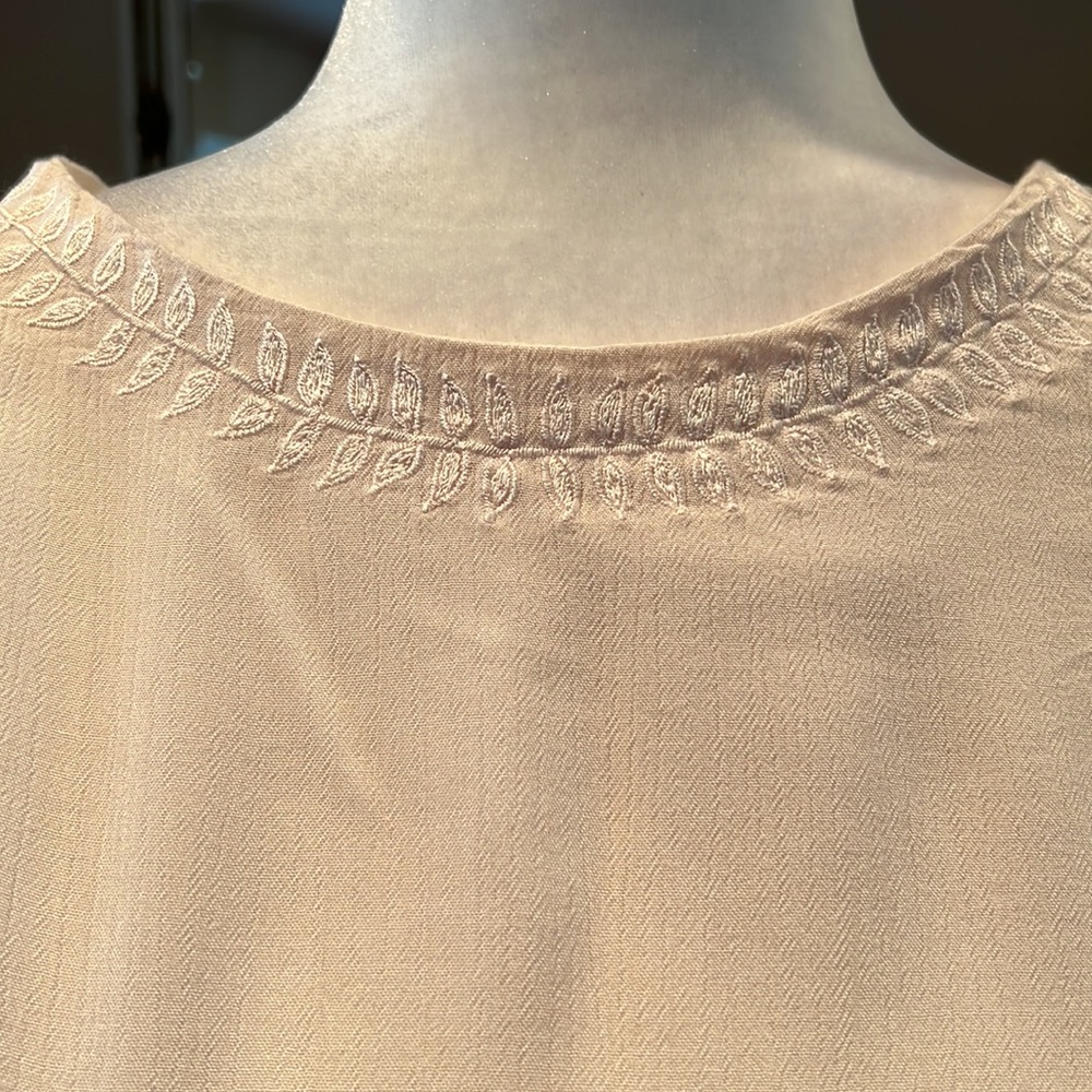 ๐ 2X HP ๐ NWT Rahi Cali Daisy Nightcap Blouse - Picture 9 of 16